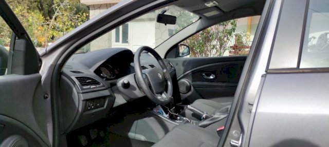 Renault Megane 1,5 dCi EDC, Odličan