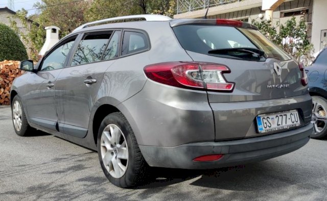 Renault Megane 1,5 dCi EDC, Odličan