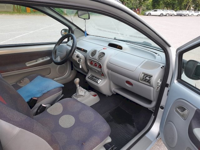Renault Twingo 1.2 16 V....55 kw / 75 ks...