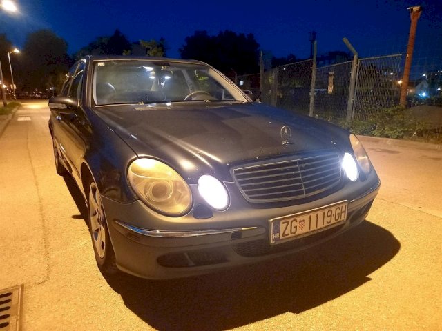 Mercedes-Benz E-klasa E270 CDI