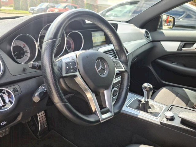 Mercedes-Benz C-klasa Coupe 220cdi AMG 128.000km