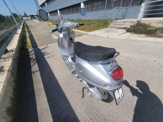 Vespa Lx 125 **2010god**