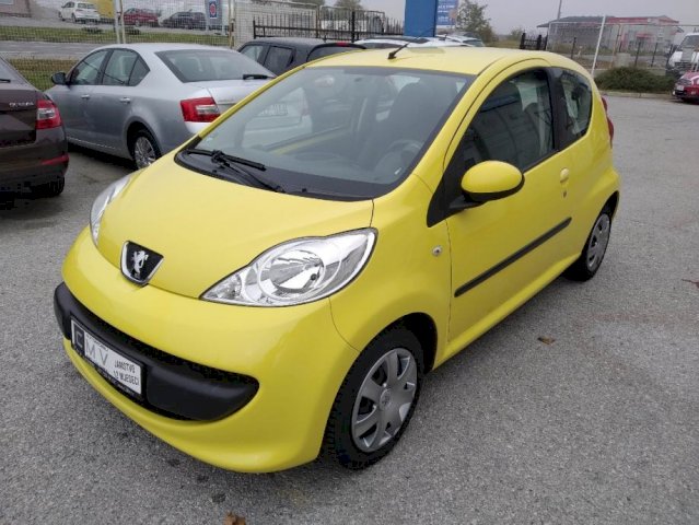 Peugeot 107 1,0/KLIMA/DUPLI SET GUMA