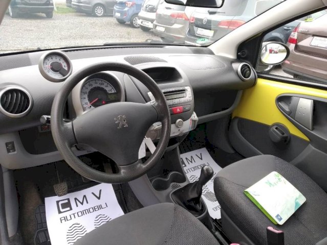Peugeot 107 1,0/KLIMA/DUPLI SET GUMA