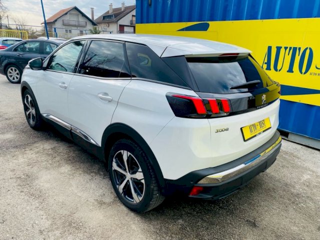 Peugeot 3008 1,6 BlueHDI ALLURE