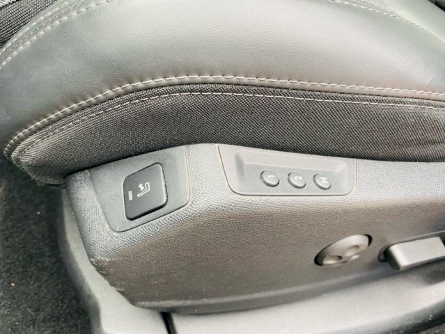 Peugeot 3008 1,6 BlueHDI ALLURE