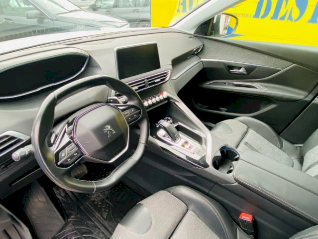 Peugeot 3008 1,6 BlueHDI ALLURE