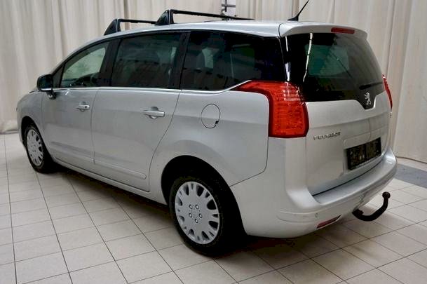 Peugeot 5008 1,6HDi Business