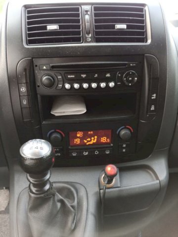 Peugeot expert tapee, 2014 god.