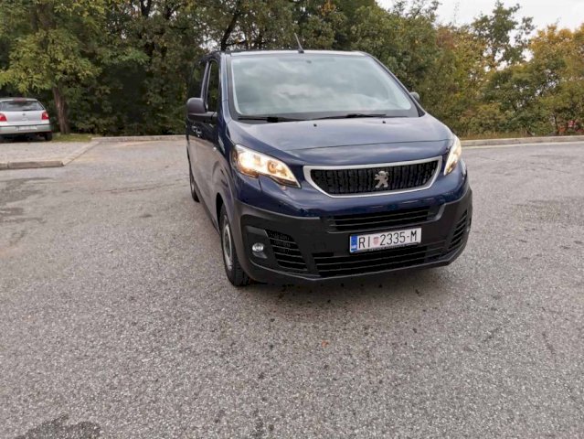 Peugeot Traveller 1,5 BlueHDI automatik