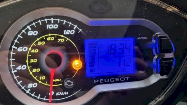 Peugeot Tweet 200i, 2022 god.
