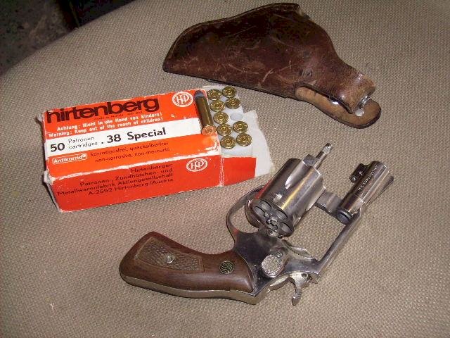 Revolver ROSSI, lovački, 38 SPECIJAL