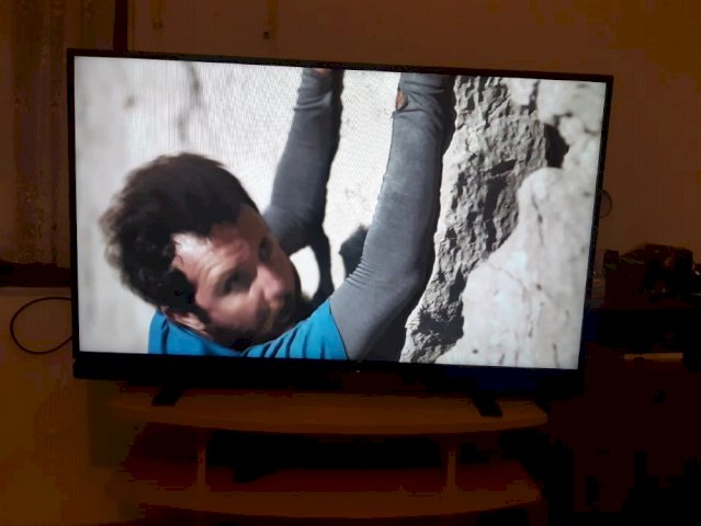 GRUNDIG TV 124CM 49