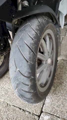 Piaggio MP3 250 cm3 RL, 2009 god.