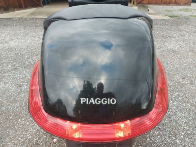Piaggio x8 150 cm3, 2006 god.