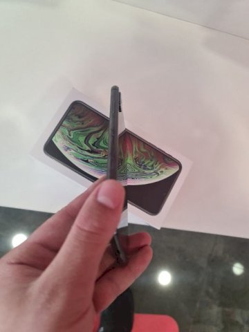 iPhone xs max