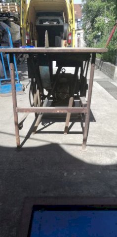 Cirkular za drva s elektromotorom