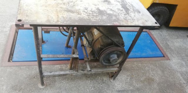 Cirkular za drva s elektromotorom