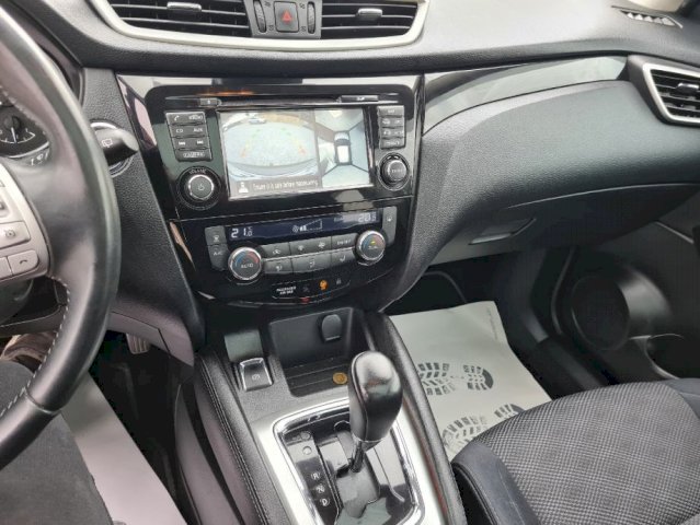 Nissan Qashqai 1,6 dCi X-Tronic Tekna Led Pamoram