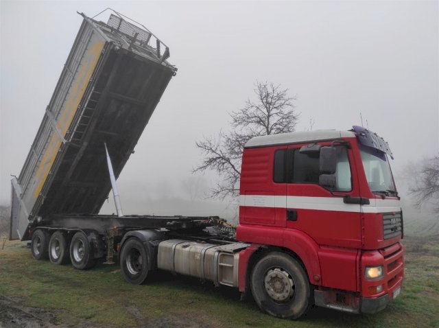 Kamion man tga i prikolica bocni kiper