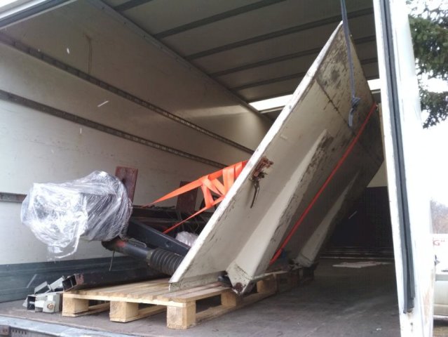 kamionska rampa trepa