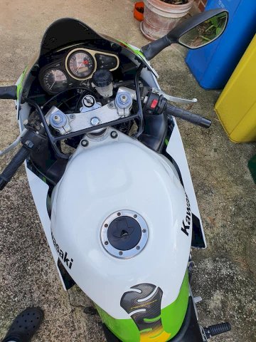 kawasaki zx6r