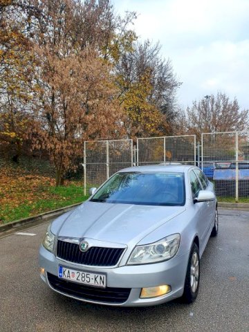 Škoda Octavia 1,6 TDI SERVISNA ŠKODA HR.AUTO...