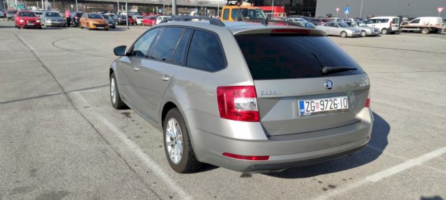 Škoda Octavia Combi 1,6 TDI DSG KOŽA/ALCANTARA