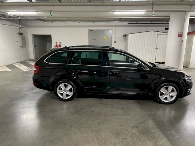 Škoda Octavia Combi 2,0 TDI DSG automatik u Perf