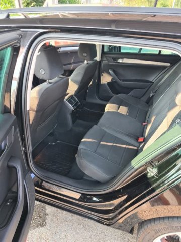 Škoda Superb 2,0 TDI DSG+F1