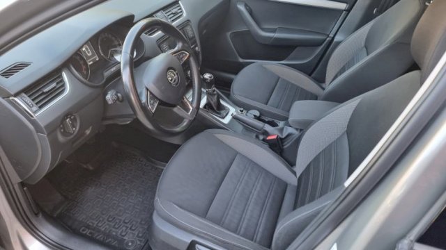 Škoda Octavia 1,6 TDI STYLE *NIJE UVOZ*