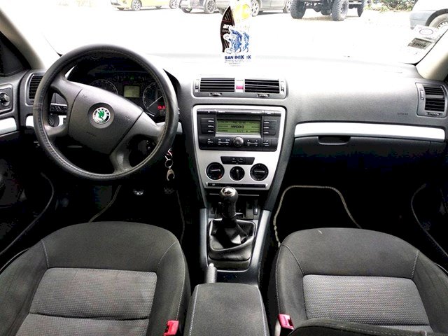 Škoda Octavia 1.6 **PLIN**..Xenon..Tempomat..200