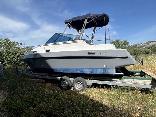 Gliser 7,65 unutarnji motor dizel