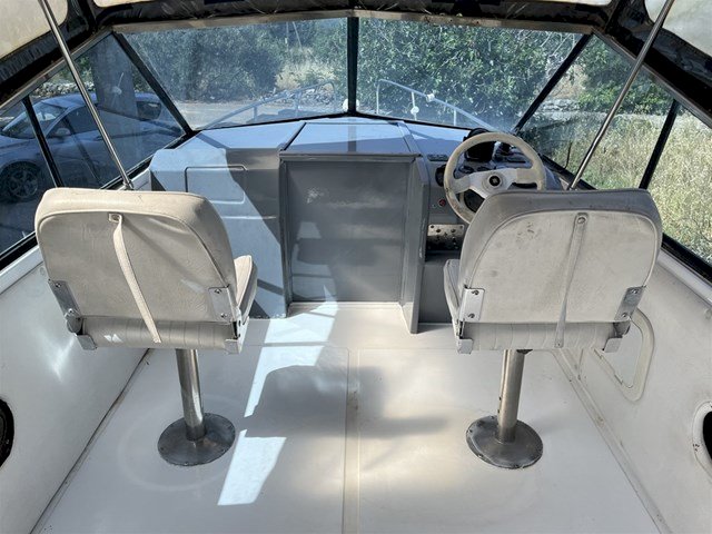 Gliser 7,65 unutarnji motor dizel