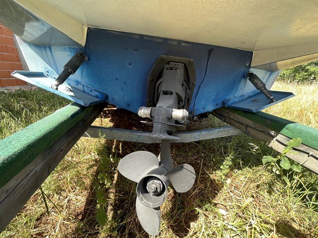 Gliser 7,65 unutarnji motor dizel