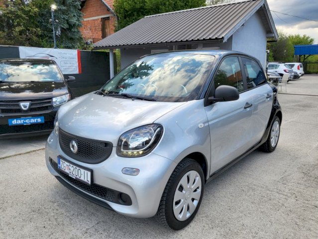 Smart forfour 1.0 Forfour ** 65000 KM IZVANREDAN