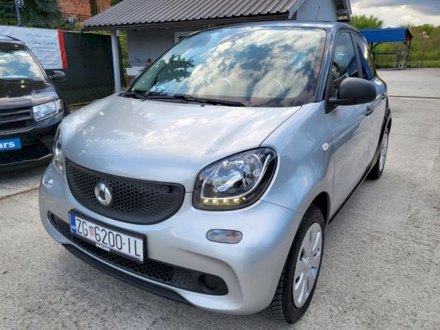 Smart forfour 1.0 Forfour ** 65000 KM IZVANREDAN