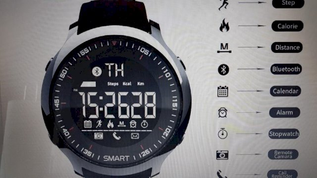 Smart watch novi za praćenje sportskih aktivnost