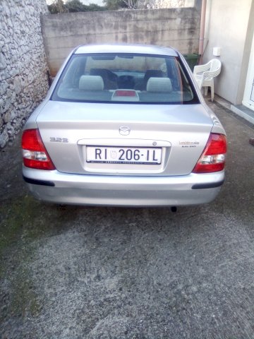 Mazda 323 1,5 i, klima, reg.6/22