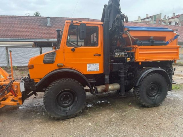 Mercedes-benz Unimog 1400 sa kranom