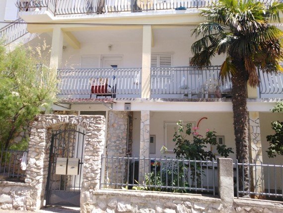 Vodice, 3-Sobni Apartman (70m2+28m2), Blizina Mor