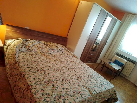 Vodice, 3-Sobni Apartman (70m2+28m2), Blizina Mor