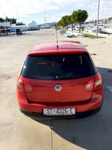 VW Golf 5 1,6 /// zamjena za kombi