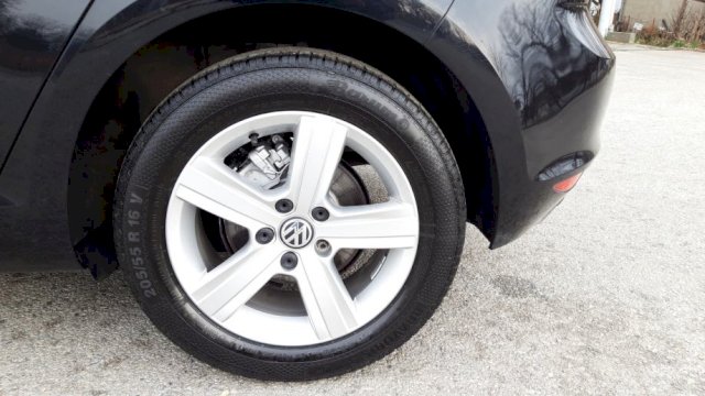 VW Golf 7 1,6 TDI-2014gd.md-NAVIGACIJA-alu