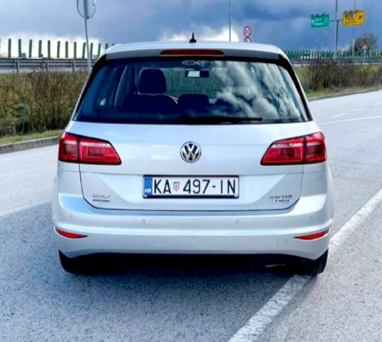 VW Golf Sportsvan 2.0TDI DSG Highline 150KS