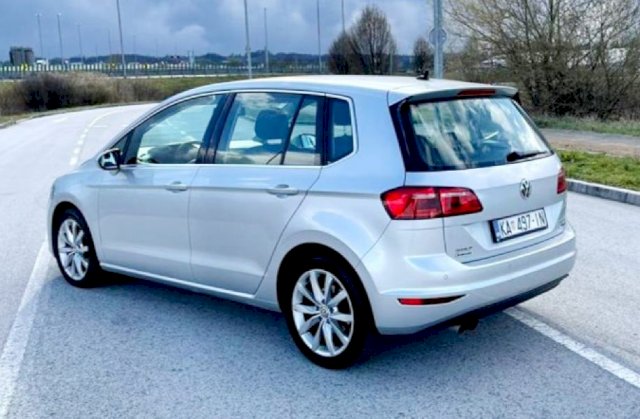 VW Golf Sportsvan 2.0TDI DSG Highline 150KS