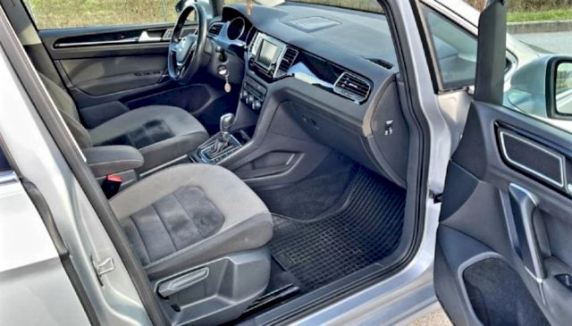 VW Golf Sportsvan 2.0TDI DSG Highline 150KS