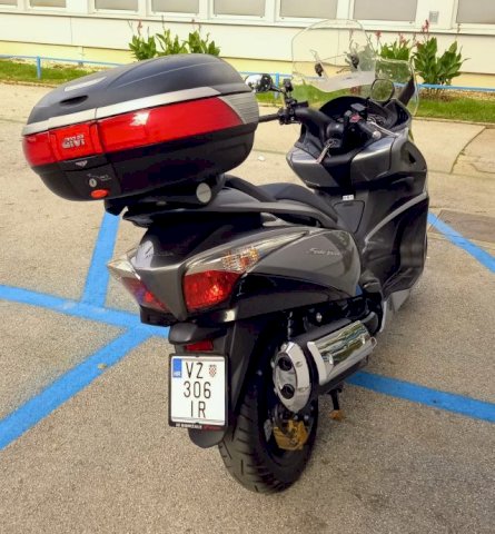 Honda SW-t 600 ABS 582 cm3, 2014 god.