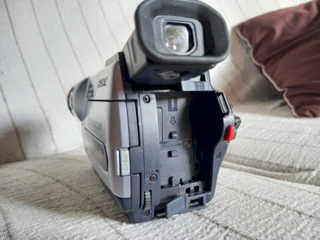 Sony DCR-TRV 245 E pal Digital8 kamera