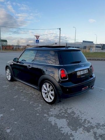 MINI Cooper D;2,0;Automatik;Full;Xenon